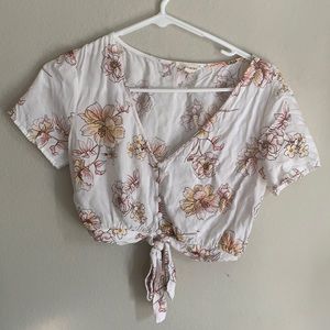 Cropped floral blouse